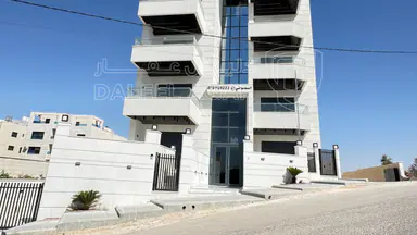 شقة في  قرب جامعة البتراء- طريق المطار (طريق&nbsp;الخدمات) - 110,000 دأ - صورة NaN
